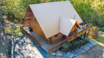 Lake House Genuine large log Smoky Mountain Cabin with Views, Game Room, and Fire Pit, , on Douglas Lake in Tennessee - Lakehouse Vacation Rental - Lake Home for rent on LakeHouseVacations.com