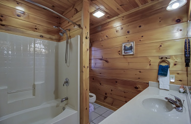 Lake House Bearview Heights Get a Bear's-Eye View of Your Best Vacation Yet!, , on  in Tennessee - Lakehouse Vacation Rental - Lake Home for rent on LakeHouseVacations.com
