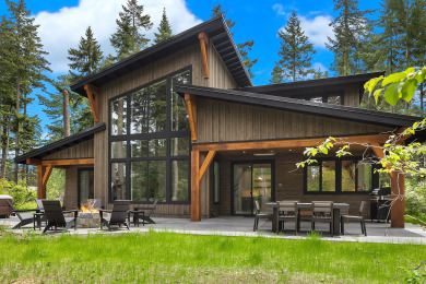 Lake House Luxurious Modern Mountain Estate! Hot Tub Gas Fire Pit Foosball and more!, , on Lake Cle Elum in Washington - Lakehouse Vacation Rental - Lake Home for rent on LakeHouseVacations.com