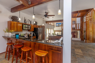  Ad# 21724 lake house for rent on LakeHouseVacations.com, lakehouse, lake home rental, lakehome for rent, vacation, holiday, lodging, lake