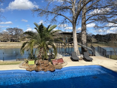  Ad# 21739 lake house for rent on LakeHouseVacations.com, lakehouse, lake home rental, lakehome for rent, vacation, holiday, lodging, lake