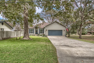  Ad# 21739 lake house for rent on LakeHouseVacations.com, lakehouse, lake home rental, lakehome for rent, vacation, holiday, lodging, lake