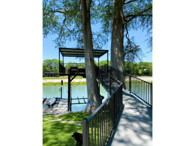  Ad# 21739 lake house for rent on LakeHouseVacations.com, lakehouse, lake home rental, lakehome for rent, vacation, holiday, lodging, lake