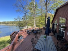  Ad# 21761 lake house for rent on LakeHouseVacations.com, lakehouse, lake home rental, lakehome for rent, vacation, holiday, lodging, lake
