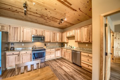  Ad# 21831 lake house for rent on LakeHouseVacations.com, lakehouse, lake home rental, lakehome for rent, vacation, holiday, lodging, lake