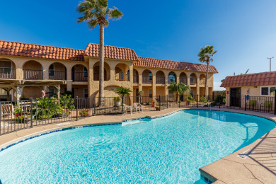 Lake House Seahorse CSH206K-Two Bedroom Condo W Sparkling Pool & Steps to The Beach, , on Gulf of Mexico � Corpus Christi in Texas - Lakehouse Vacation Rental - Lake Home for rent on LakeHouseVacations.com
