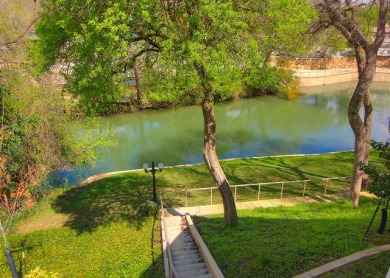 Lake House Comal Riverfront, direct access, across from Schlitterbahn, Ground floor!, , on Comal River - New Braunfels in Texas - Lakehouse Vacation Rental - Lake Home for rent on LakeHouseVacations.com