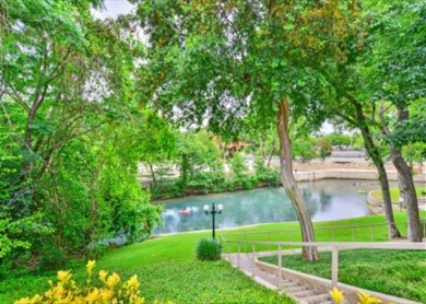 Lake House Comal Riverfront, direct access, across from Schlitterbahn, Ground floor!, , on Comal River - New Braunfels in Texas - Lakehouse Vacation Rental - Lake Home for rent on LakeHouseVacations.com