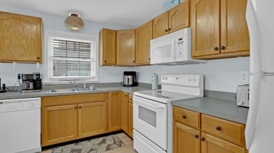 Lake House Private House wPool, Pet Friendly, Close To Beach + Free Attraction Tickets!, , on Atlantic Ocean - North Myrtle Beach in South Carolina - Lakehouse Vacation Rental - Lake Home for rent on LakeHouseVacations.com