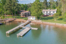 Lake House Lake Shore Getaway, , on Lake Norman in North Carolina - Lakehouse Vacation Rental - Lake Home for rent on LakeHouseVacations.com