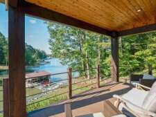 Lake House Mcnaron Escape - Newly Renovated!, , on Lake Norman in North Carolina - Lakehouse Vacation Rental - Lake Home for rent on LakeHouseVacations.com
