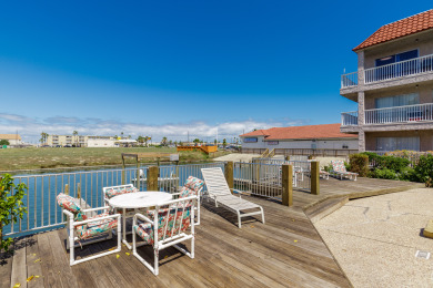 Lake House Sunny Daze CMH307K-Cozy One Bedroom W Lagoon Style Pool Overlooking Canal, , on Gulf of Mexico  Corpus Christi in Texas - Lakehouse Vacation Rental - Lake Home for rent on LakeHouseVacations.com