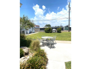  Ad# 21980 lake house for rent on LakeHouseVacations.com, lakehouse, lake home rental, lakehome for rent, vacation, holiday, lodging, lake