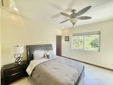  Ad# 22017 lake house for rent on LakeHouseVacations.com, lakehouse, lake home rental, lakehome for rent, vacation, holiday, lodging, lake