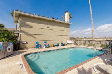 Lake House Waterfront complex with a pool and just across the street from the beach!, , on Gulf of Mexico � Corpus Christi in Texas - Lakehouse Vacation Rental - Lake Home for rent on LakeHouseVacations.com