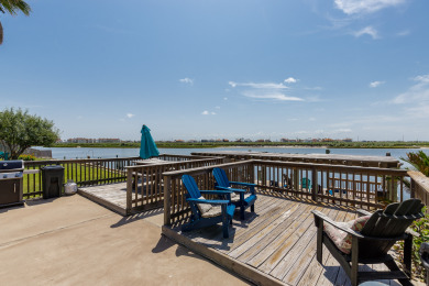 Lake House Waterfront complex with a pool and just across the street from the beach!, , on Gulf of Mexico � Corpus Christi in Texas - Lakehouse Vacation Rental - Lake Home for rent on LakeHouseVacations.com