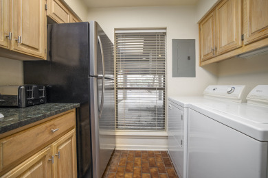  Ad# 22064 lake house for rent on LakeHouseVacations.com, lakehouse, lake home rental, lakehome for rent, vacation, holiday, lodging, lake