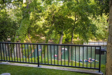  Ad# 22064 lake house for rent on LakeHouseVacations.com, lakehouse, lake home rental, lakehome for rent, vacation, holiday, lodging, lake