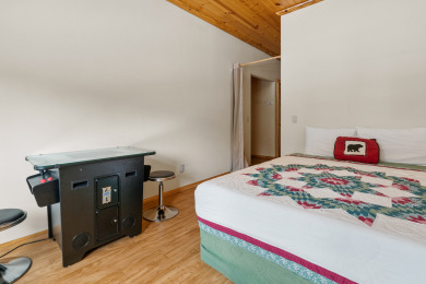 Lake House 5-STAR 2,086 sq ft LOG CABIN with LAKE VIEWS & Game room. In Boulder Bay!, , on Big Bear Lake in California - Lakehouse Vacation Rental - Lake Home for rent on LakeHouseVacations.com