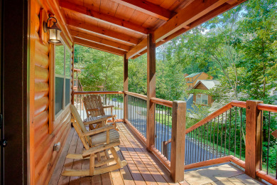 Lake House New 1 Bedroom - Sleeps 4 - Bring the kids ), , on West Prong Little Pigeon River in Tennessee - Lakehouse Vacation Rental - Lake Home for rent on LakeHouseVacations.com