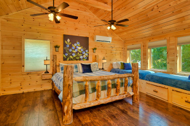 Lake House New 1 Bedroom - Sleeps 4 - Bring the kids ), , on West Prong Little Pigeon River in Tennessee - Lakehouse Vacation Rental - Lake Home for rent on LakeHouseVacations.com