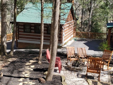 Lake House A Little Sip of Heaven in the Smokies! , , on West Prong Little Pigeon River - Gatlinburg in Tennessee - Lakehouse Vacation Rental - Lake Home for rent on LakeHouseVacations.com