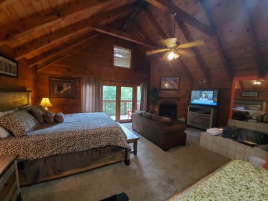 Lake House Wild Thing You'll Go Wild for This Smoky Mountain Cabin!, , on West Prong Little Pigeon River - Gatlinburg in Tennessee - Lakehouse Vacation Rental - Lake Home for rent on LakeHouseVacations.com