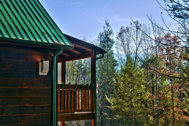 Lake House 1 Bedroom 1 Bathroom Romantic Honeymoon Cabin with Hot Tub and Jacuzzi!, , on West Prong Little Pigeon River - Gatlinburg in Tennessee - Lakehouse Vacation Rental - Lake Home for rent on LakeHouseVacations.com