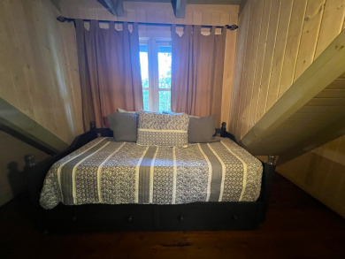 Lake House Spacious 1BR2BA Cabin wHot Tub, WIFI, GameRoom, near Pigeon Forge!, , on Douglas Lake in Tennessee - Lakehouse Vacation Rental - Lake Home for rent on LakeHouseVacations.com