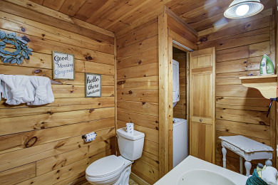  Ad# 22182 lake house for rent on LakeHouseVacations.com, lakehouse, lake home rental, lakehome for rent, vacation, holiday, lodging, lake