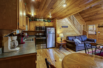  Ad# 22182 lake house for rent on LakeHouseVacations.com, lakehouse, lake home rental, lakehome for rent, vacation, holiday, lodging, lake