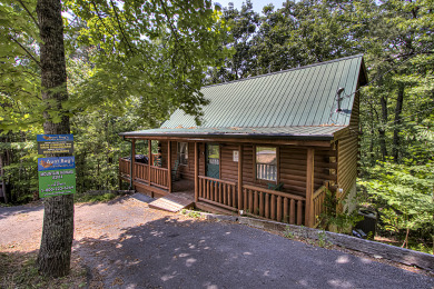 Lake House 2 Bedroom Cabin Located Close to Gatlinburg and Pigeon Forge with a Hot Tub!, , on Douglas Lake in Tennessee - Lakehouse Vacation Rental - Lake Home for rent on LakeHouseVacations.com