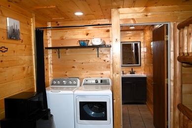  Ad# 22186 lake house for rent on LakeHouseVacations.com, lakehouse, lake home rental, lakehome for rent, vacation, holiday, lodging, lake