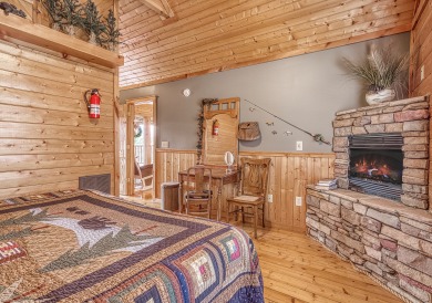 Lake House Sugar Bear Your Sweet Smoky Mountain Escape!, , on Douglas Lake in Tennessee - Lakehouse Vacation Rental - Lake Home for rent on LakeHouseVacations.com