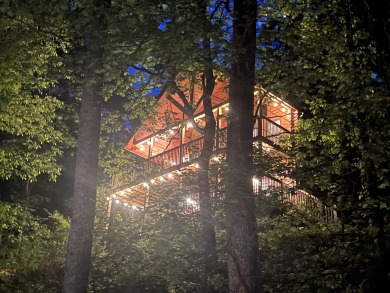 Lake House A Tranquility Den Your Peaceful Escape After Smoky Mountain Adventures, , on West Prong Little Pigeon River in Tennessee - Lakehouse Vacation Rental - Lake Home for rent on LakeHouseVacations.com
