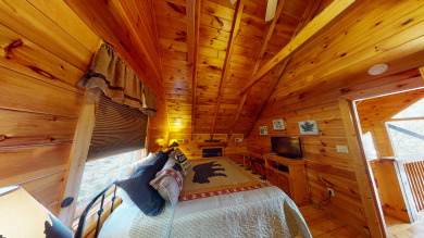 Lake House Buddy Bear Your Luxurious Smoky Mountain Cabin Getaway!, , on West Prong Little Pigeon River in Tennessee - Lakehouse Vacation Rental - Lake Home for rent on LakeHouseVacations.com