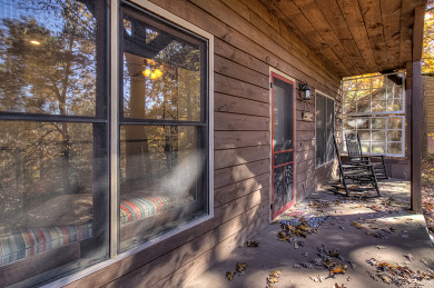  Ad# 22203 lake house for rent on LakeHouseVacations.com, lakehouse, lake home rental, lakehome for rent, vacation, holiday, lodging, lake