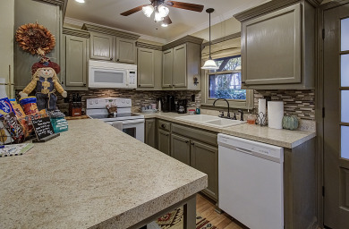  Ad# 22203 lake house for rent on LakeHouseVacations.com, lakehouse, lake home rental, lakehome for rent, vacation, holiday, lodging, lake