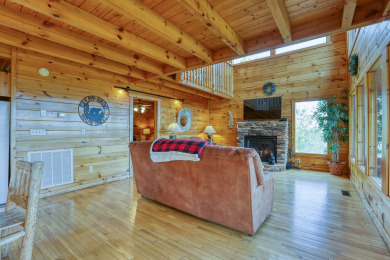  Ad# 22205 lake house for rent on LakeHouseVacations.com, lakehouse, lake home rental, lakehome for rent, vacation, holiday, lodging, lake