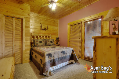  Ad# 22213 lake house for rent on LakeHouseVacations.com, lakehouse, lake home rental, lakehome for rent, vacation, holiday, lodging, lake