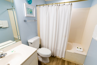 Lake House PET FRIENDLY FIVE STAR LUXURY FREE WIFI, , on Gulf of Mexico - Santa Rosa Bay in Florida - Lakehouse Vacation Rental - Lake Home for rent on LakeHouseVacations.com