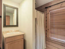 Lake House Huckleberry Hideout- Newly Renovated Cabin, , on Lake Norman in North Carolina - Lakehouse Vacation Rental - Lake Home for rent on LakeHouseVacations.com