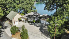 Lake House Enjoy Peace And Quiet At Playing Hooky , , on Lake Norman in North Carolina - Lakehouse Vacation Rental - Lake Home for rent on LakeHouseVacations.com