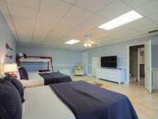 Lake House Your Perfect Lake Vacation Awaits You At Castaway, , on Lake Norman in North Carolina - Lakehouse Vacation Rental - Lake Home for rent on LakeHouseVacations.com