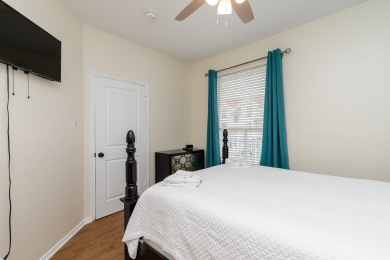 Lake House Cozy Island Retreat with Heated Pool & Hot Tub, & just Steps from the Beach, , on Gulf of Mexico - Corpus Christi in Texas - Lakehouse Vacation Rental - Lake Home for rent on LakeHouseVacations.com