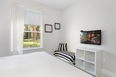 Lake House One in a Minion themed condo, 5 mins to Disney WiFi + Keurig, , on  in Florida - Lakehouse Vacation Rental - Lake Home for rent on LakeHouseVacations.com