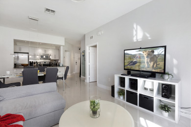Lake House One in a Minion themed condo, 5 mins to Disney WiFi + Keurig, , on  in Florida - Lakehouse Vacation Rental - Lake Home for rent on LakeHouseVacations.com