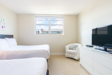 Lake House Spacious condo 500 feet away from the Ocean WiFi 150Mbps, , on Atlantic Ocean - Sunny Isles Beach in Florida - Lakehouse Vacation Rental - Lake Home for rent on LakeHouseVacations.com