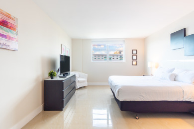 Lake House Spacious condo 500 feet away from the Ocean WiFi 150Mbps, , on Atlantic Ocean - Sunny Isles Beach in Florida - Lakehouse Vacation Rental - Lake Home for rent on LakeHouseVacations.com