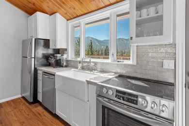 Lake House AC Central Air ! 5 STAR! BEAUTIFUL SLOPE VIEW! Close to everything., , on Big Bear Lake in California - Lakehouse Vacation Rental - Lake Home for rent on LakeHouseVacations.com